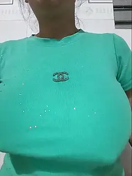 Chatroom XXX en direct de Shine_Mai