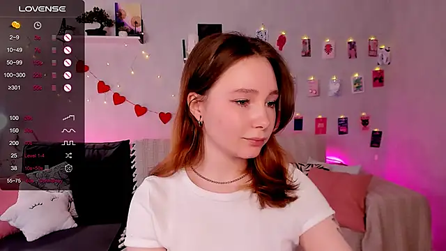 LanaBlu_'s Live XXX Chat