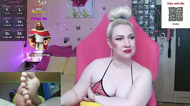 MissLexyGold Adlı Modelin Canlı XXX Sohbeti