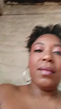 ChanneldelaCroix Chat XXX in diretta