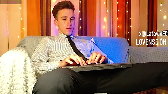 Midnighter_ Live XXX-chat