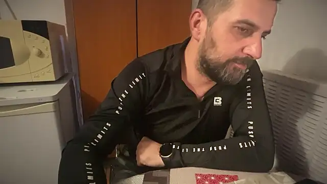 TARKAN1 Live XXX-chat