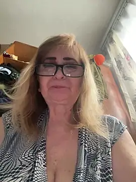 Irina2909@xh: απευθείας συνομιλία ΧΧΧ