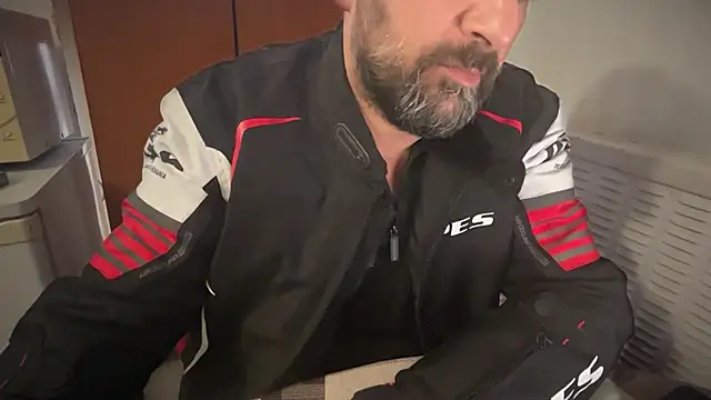 Chat +18 de TARKAN1 ao vivo