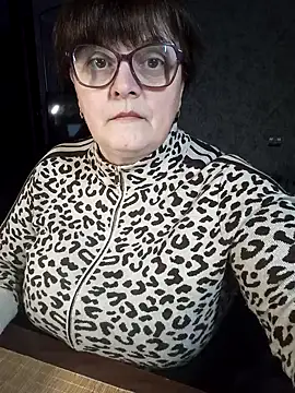 Živý XXX chat BrandiOhNight