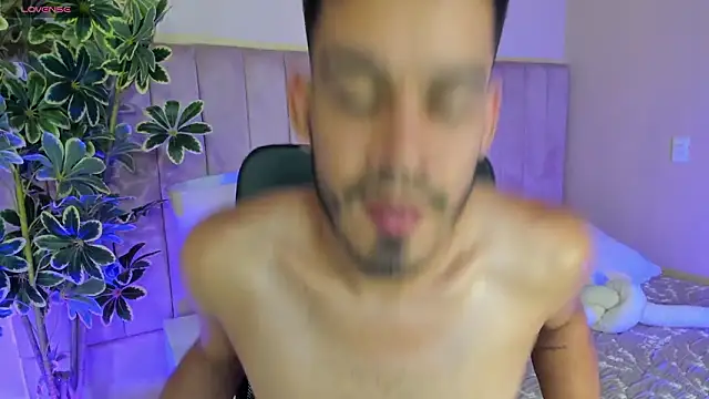 aries_unbound webcam show