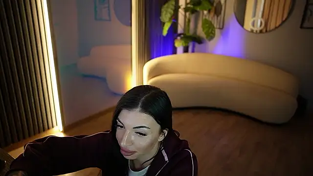 KaylaLuxx_ Live XXX-Chat