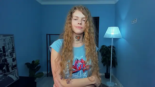 RayaNenlia's Live XXX Chat