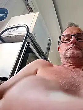 nard53 Live XXX-chat