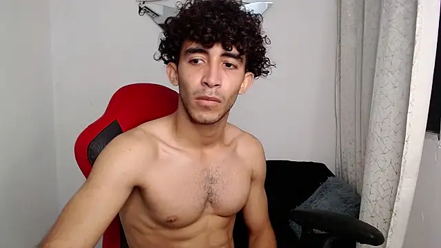 Caius_fox Live XXX Chat