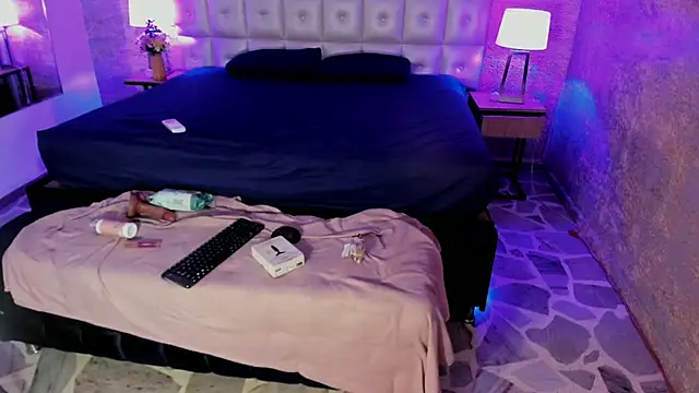 Maddysex_ élő XXX-chatje