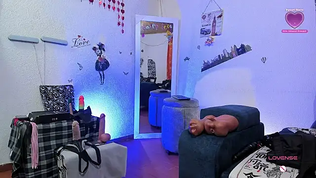 Онлайн чат XXX keila_j