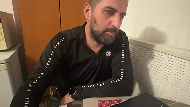 Živý XXX chat TARKAN1