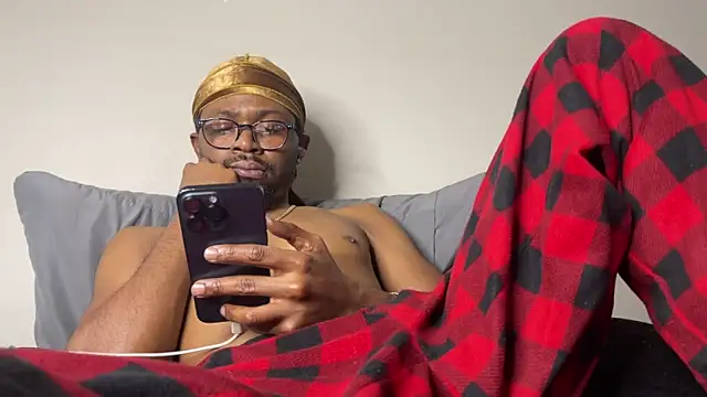 MobyDxck Adlı Modelin Canlı XXX Sohbeti