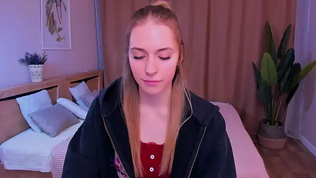 sassy_cutie élő XXX-chatje