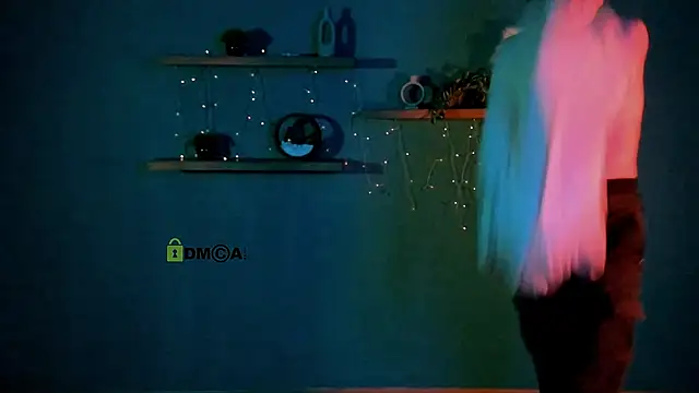 adrian_hart élő XXX-chatje