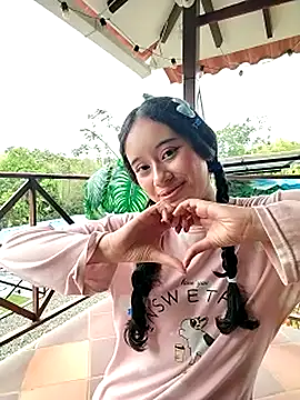 Chat XXX en directo de l0lita_emi