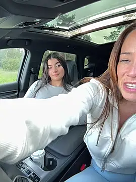 Show modela SweetAlegra_ na web-kameri