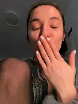 MissCarolina 现场XXX聊天