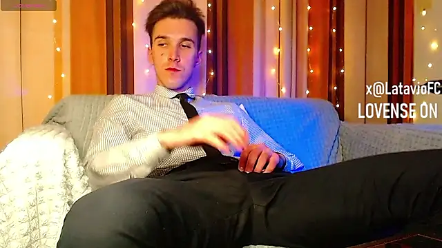 دردشة Midnighter_ الجنسية المباشرة