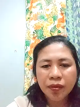 Chatroom XXX en direct de Pinay_mama88