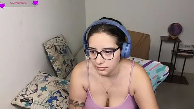 XXX chat uživo modela blue__moon_