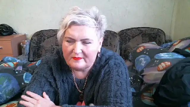 Lana555 Adlı Modelin Canlı XXX Sohbeti