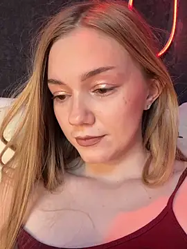 Chat XXX en directo de MilaMoone