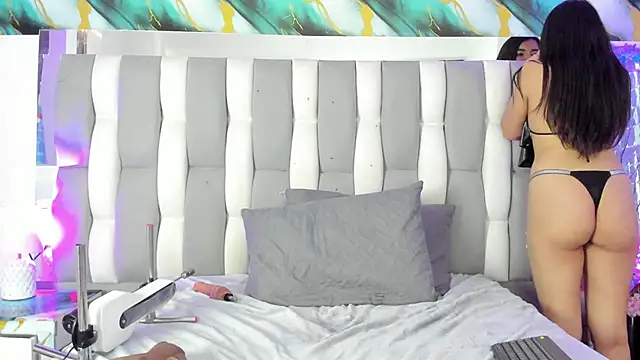 Chat XXX en directo de IsaDiiaz