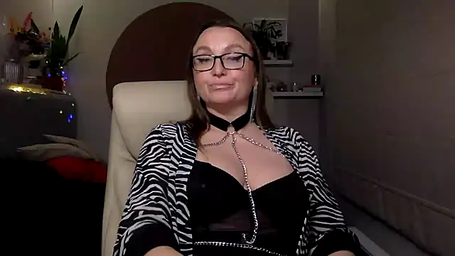 Roleplay_Queen's Live XXX Chat