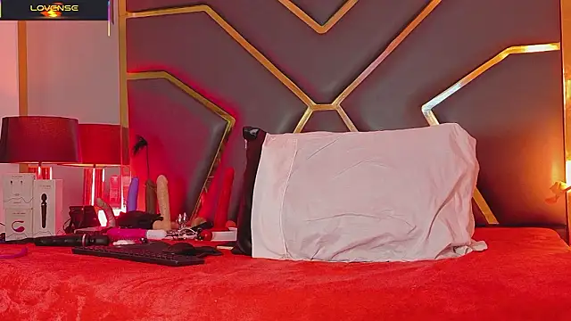 Scarlettt_Ass 现场XXX聊天