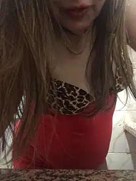 Julia_sexygirl_ Adlı Modelin Canlı XXX Sohbeti