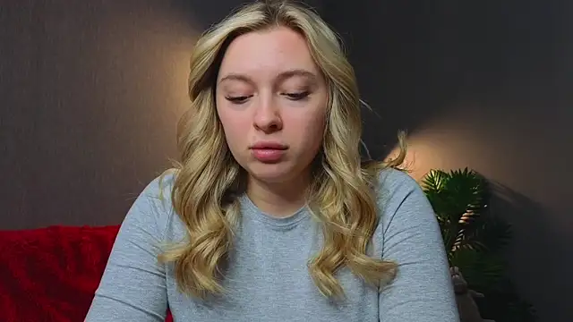 christie_luv Adlı Modelin Canlı XXX Sohbeti