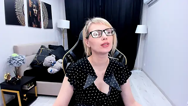 LindaSandy_1 现场XXX聊天