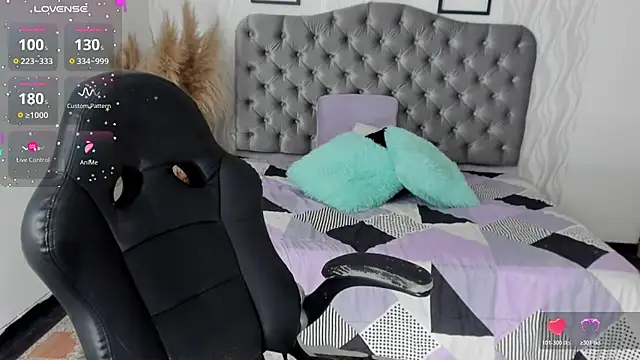 katt_eyes_ 现场XXX聊天