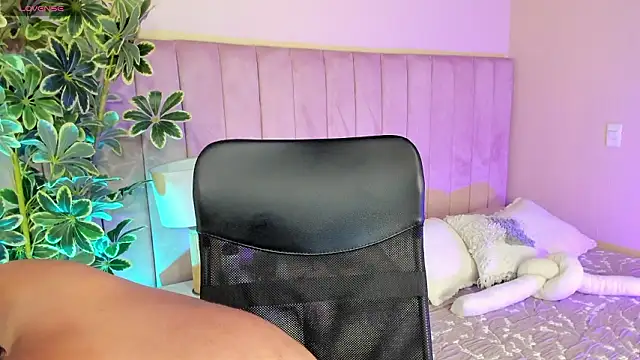 Chat XXX ao vivo de aries_unbound