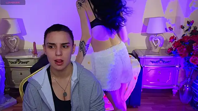 Escaped_Brides 即時 XXX 聊天