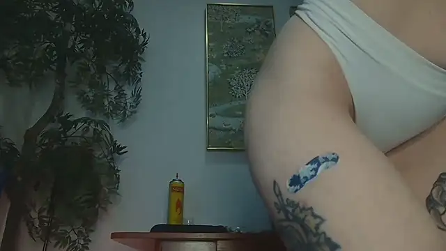 lavender_spits' Live XXX Chat