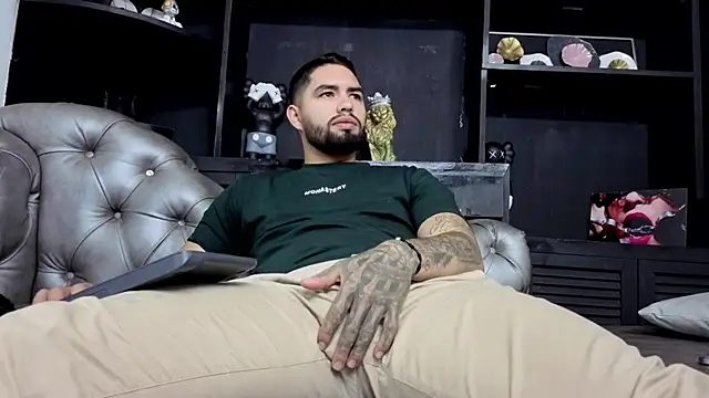 Онлайн чат XXX matteosantos