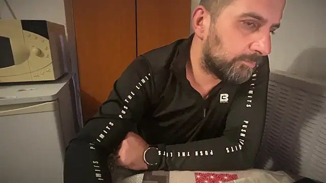 TARKAN1's Live XXX Chat