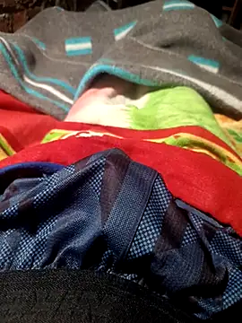 โชว์เว็บแคมของ EMERKITHO_20_R