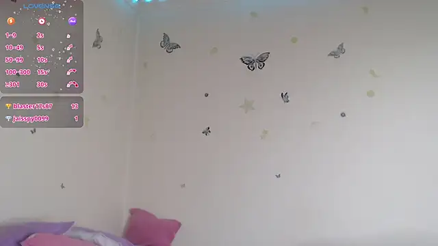 Онлайн чат XXX evangeline_lover