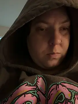 Sexy_Little_SlutAriel 现场XXX聊天