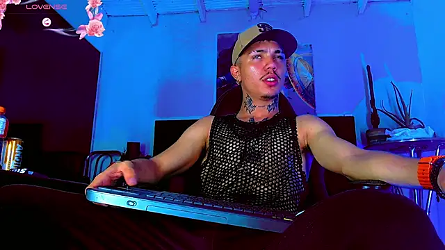 HannibalLester Chat XXX live