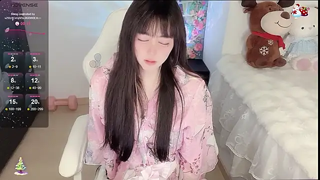 yuii-7 Chat XXX live