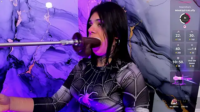 Emily_Evo live XXX chat