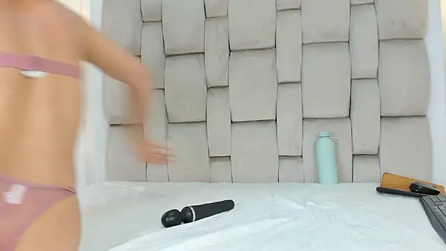 frehia_dimou Chat XXX live