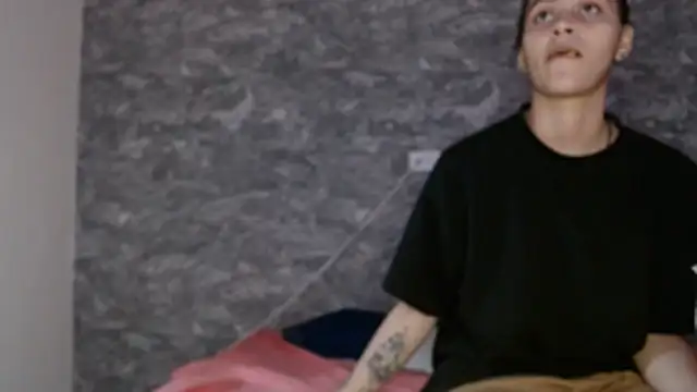 Chatroom XXX en direct de Crystal_Star_