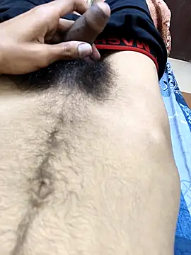 king_boy070 Show in webcam