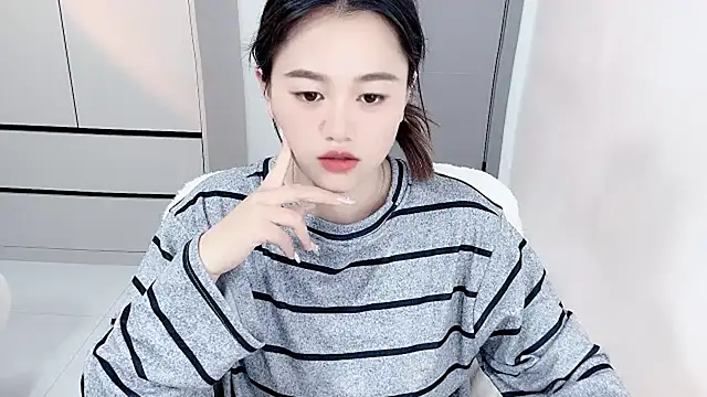 Amireux-8 Webcamshow